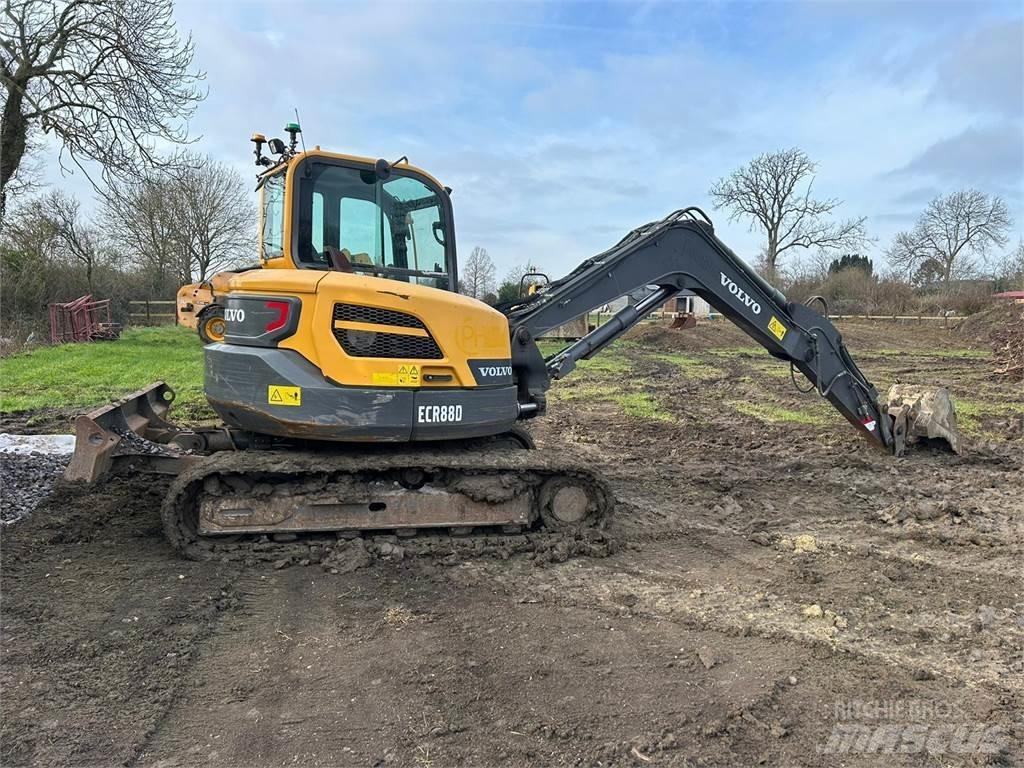 Volvo ECR88D Bandgrävare