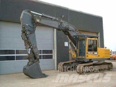 Åkerman EC230B Bandgrävare