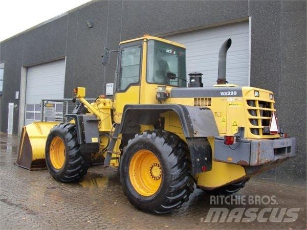 Komatsu WA320 Hjullastare