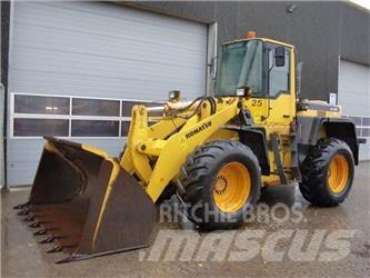 Komatsu WA320 Hjullastare