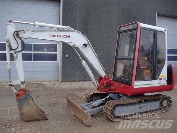 Takeuchi TB035 Minigrävare < 7t