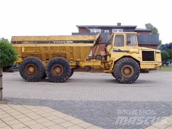 Volvo A25 Midjestyrd dumper