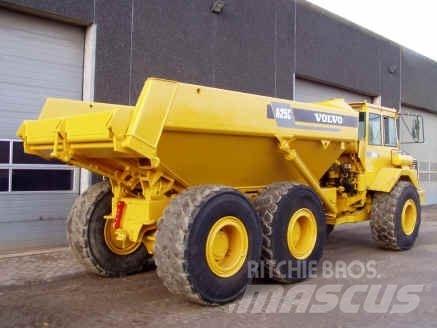 Volvo A25C Midjestyrd dumper