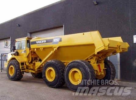 Volvo A25C Midjestyrd dumper
