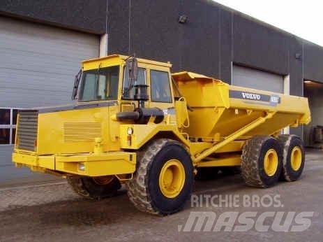 Volvo A25C Midjestyrd dumper