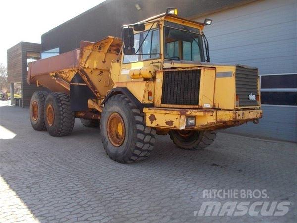 Volvo A25C Midjestyrd dumper