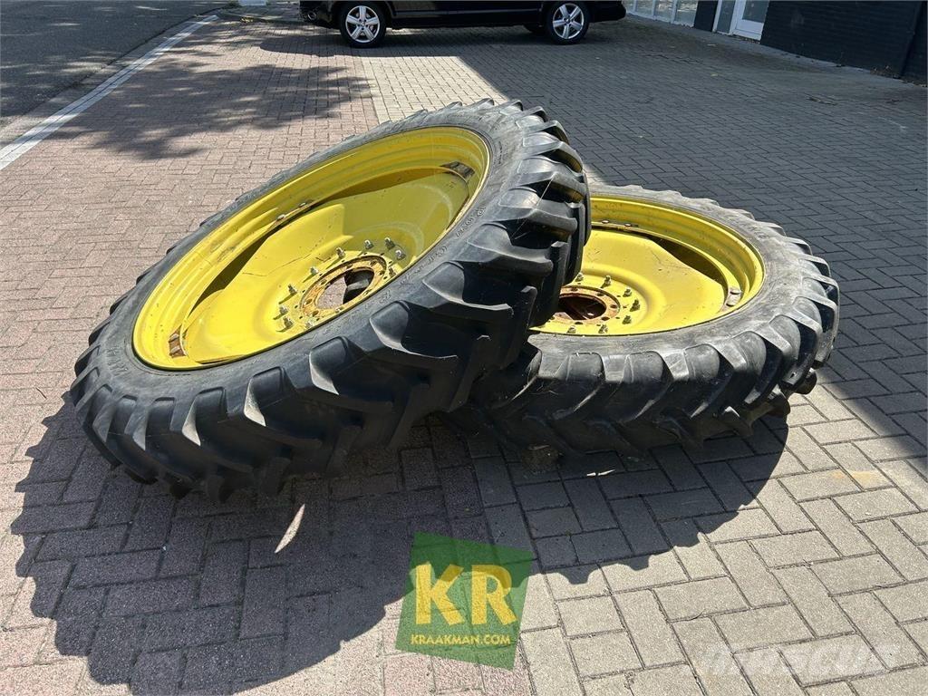 Alliance 12.4R46 Däck, hjul och fälgar