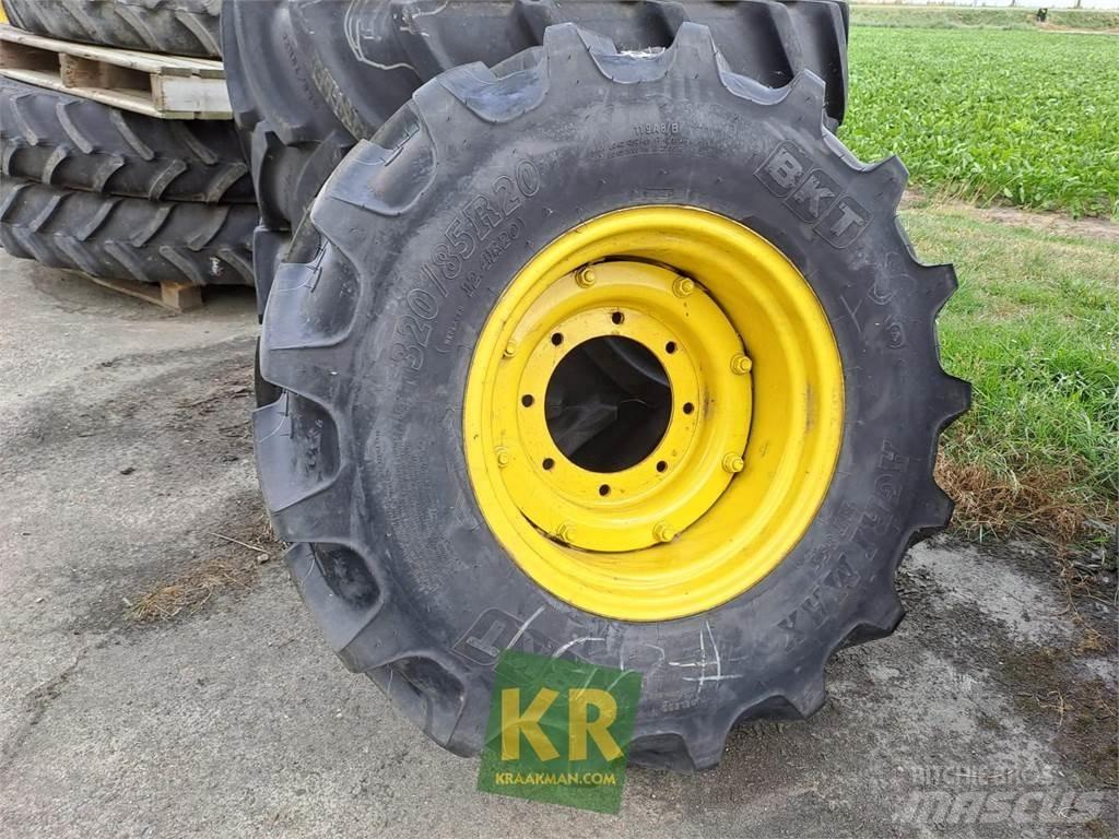 BKT 320/85R20 855 Däck, hjul och fälgar