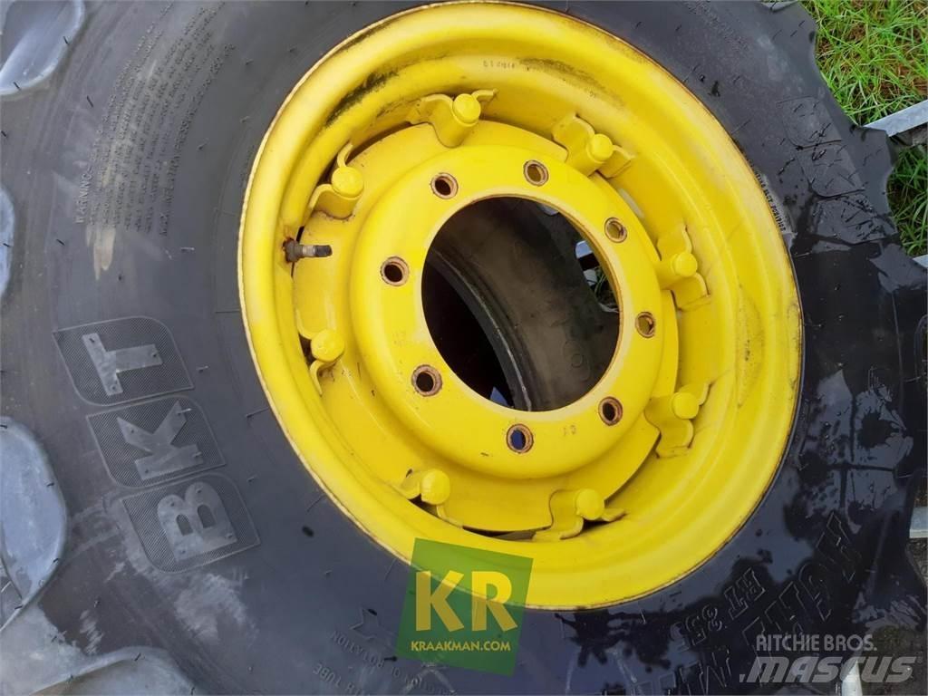 BKT 320/85R20 855 Däck, hjul och fälgar