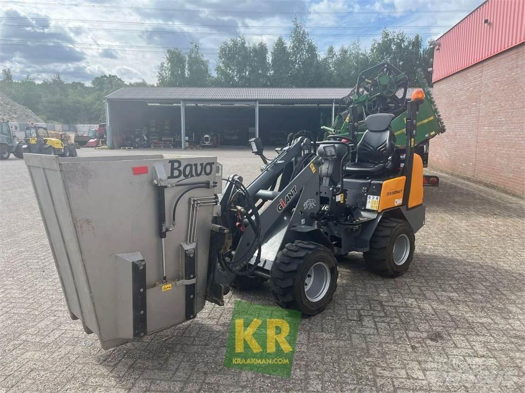 GiANT D332 Frontlastare och grävare