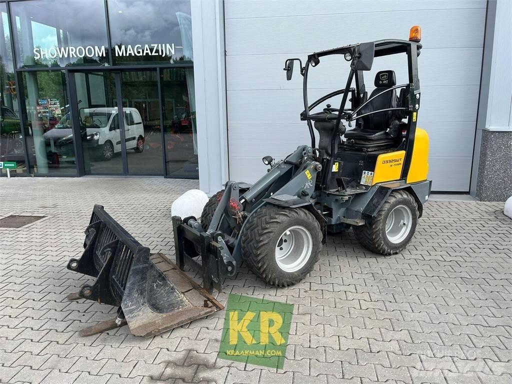 GiANT D332 Frontlastare och grävare