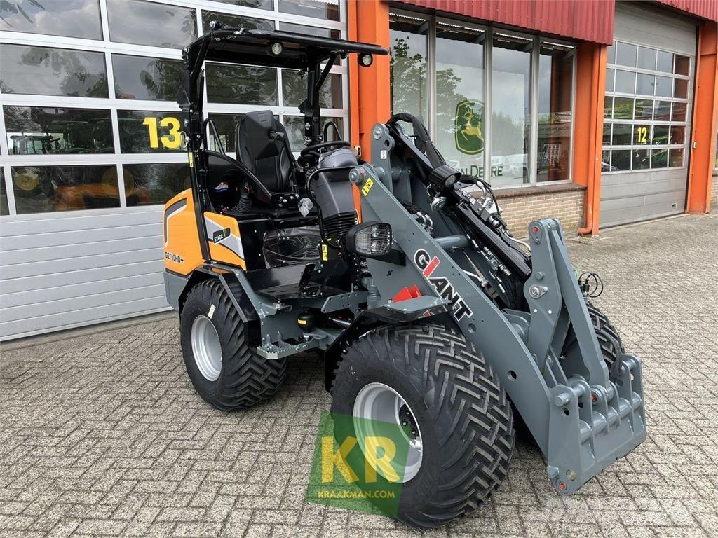 GiANT G2700 HD Frontlastare och grävare