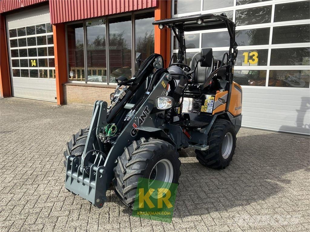 GiANT G2700 HD+ Frontlastare och grävare