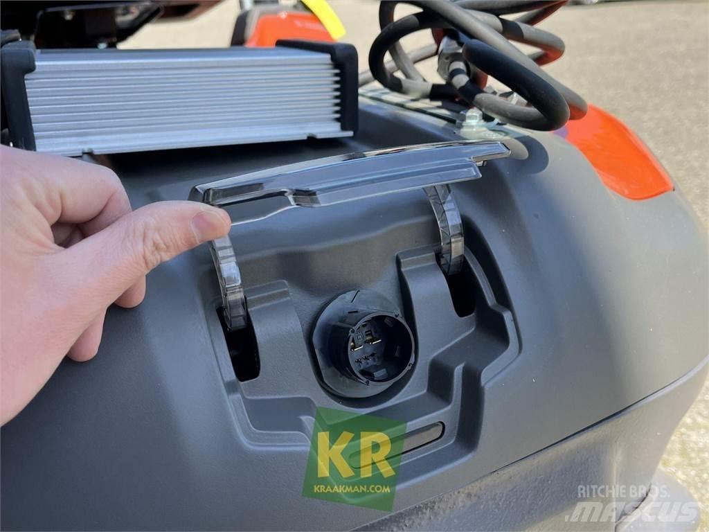 Husqvarna R200iX Åkgräsklippare