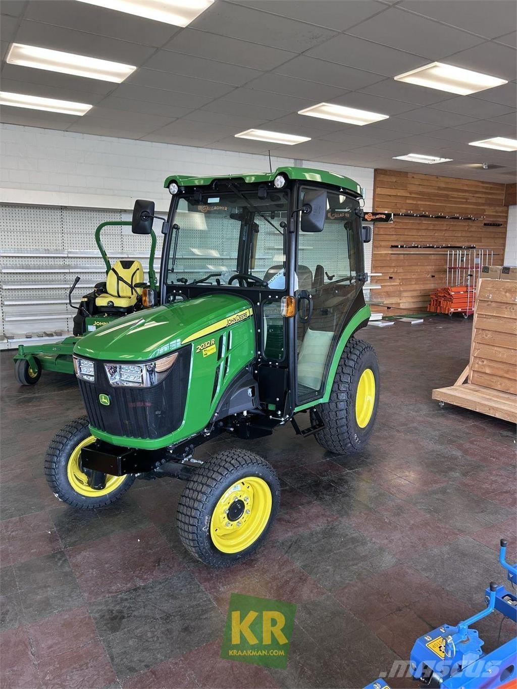 John Deere 2032R Kompakttraktorer