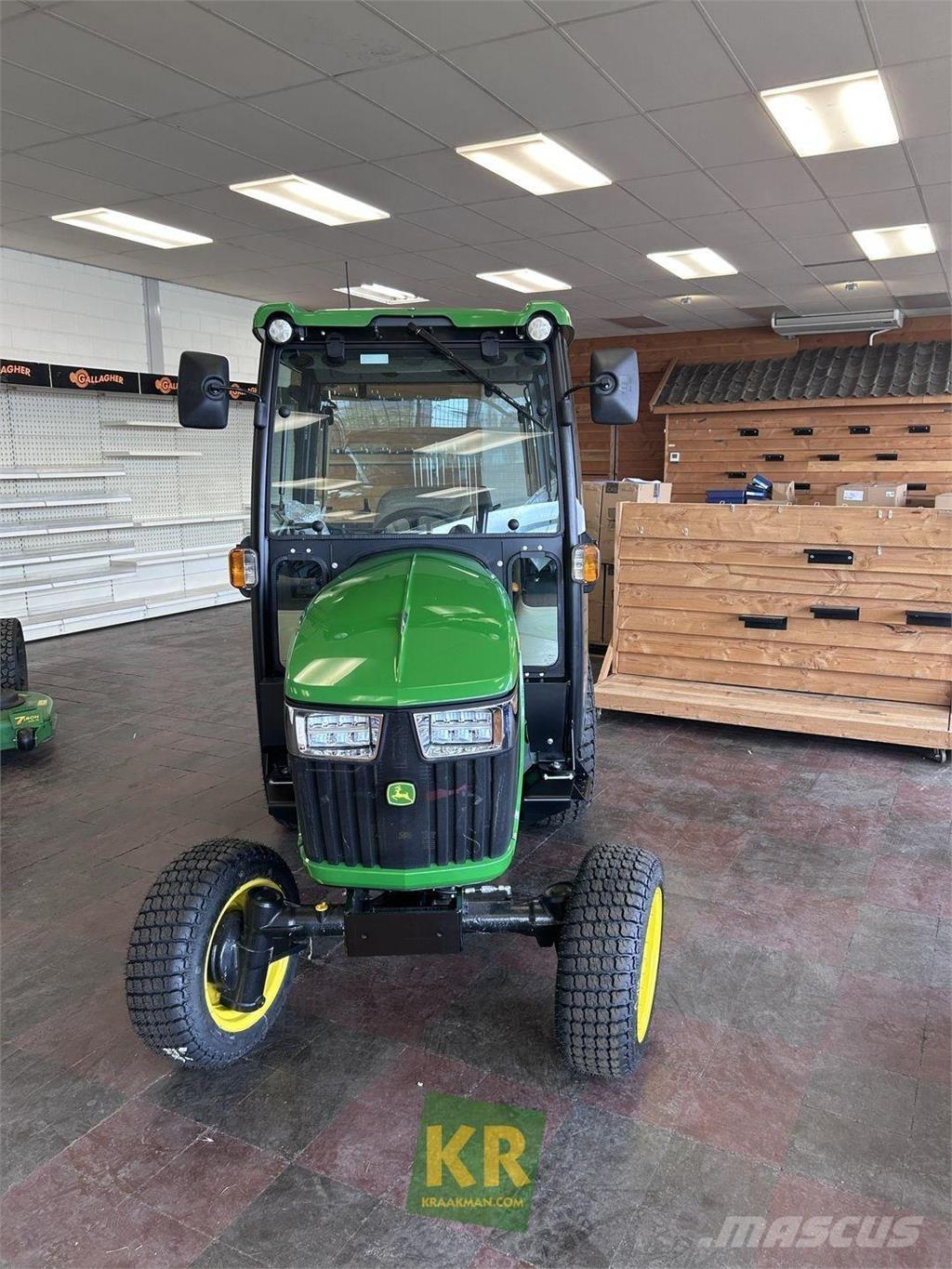 John Deere 2032R Kompakttraktorer
