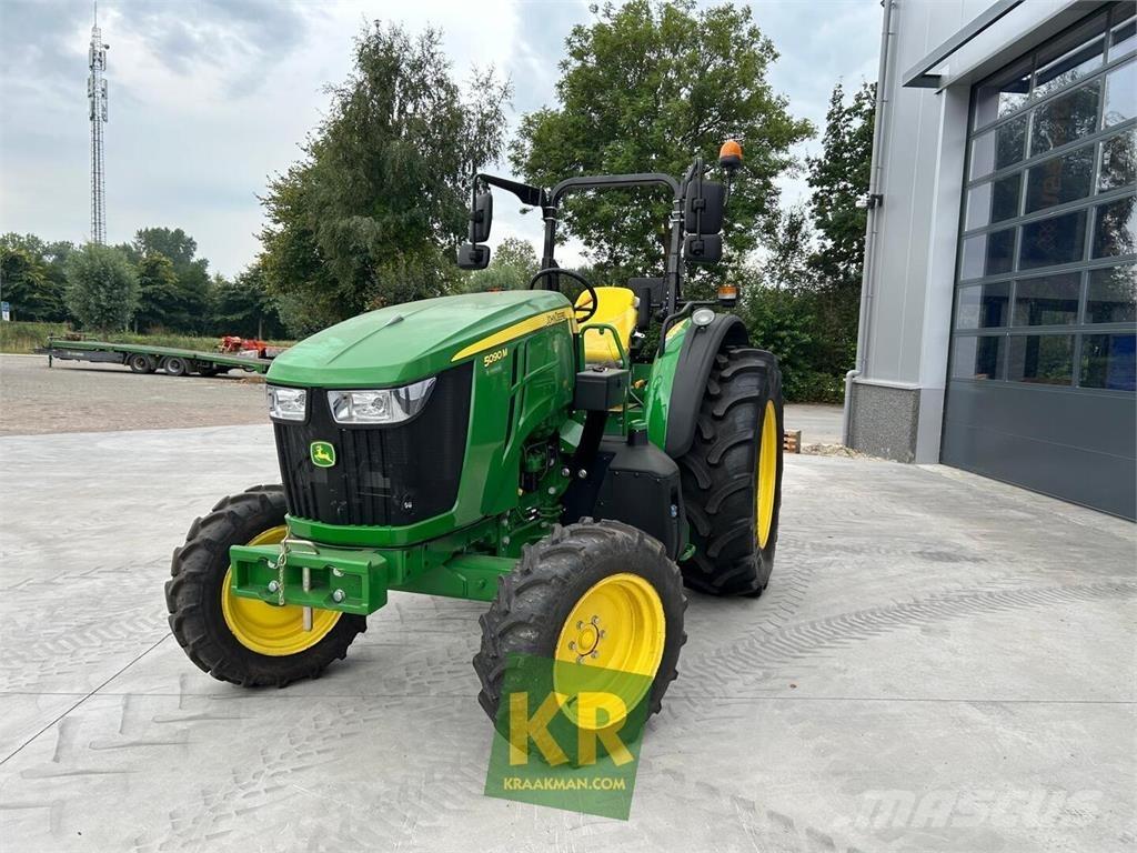 John Deere 5090M Traktorer
