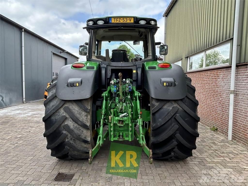 John Deere 6210R Traktorer