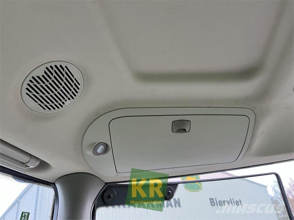 John Deere 6215R Traktorer