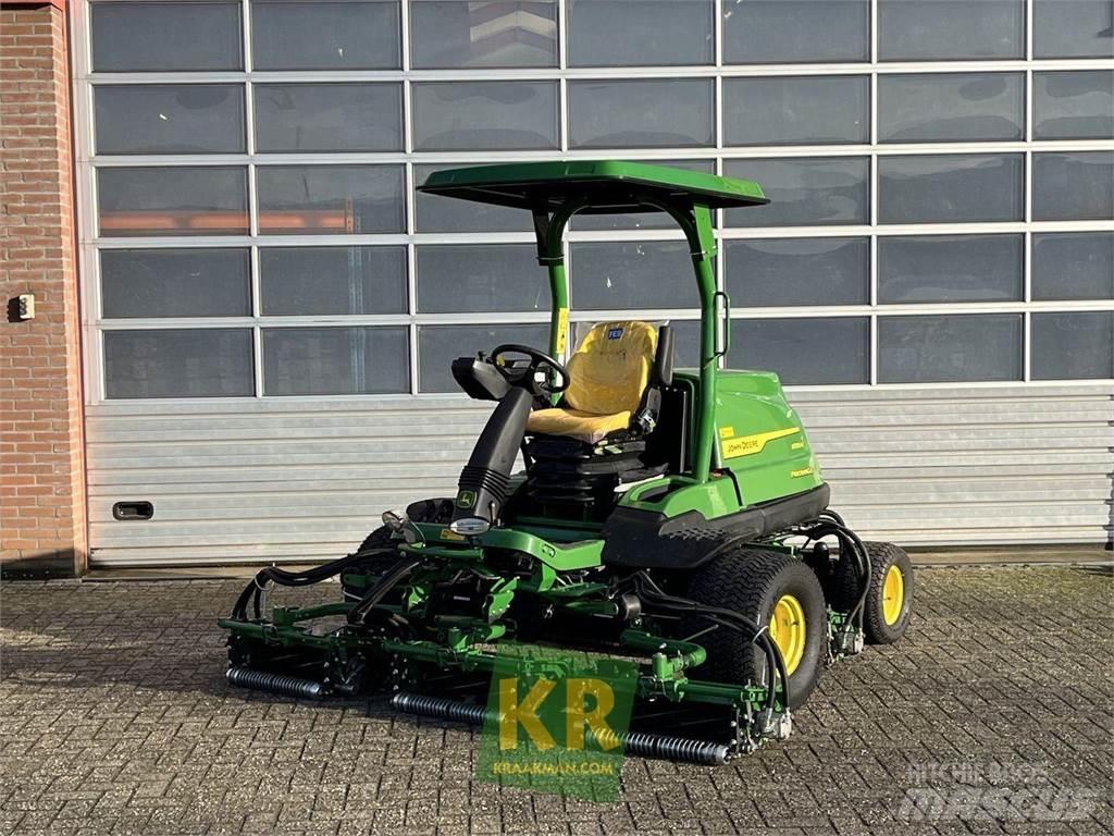 John Deere 8700A Green-gräsklippare