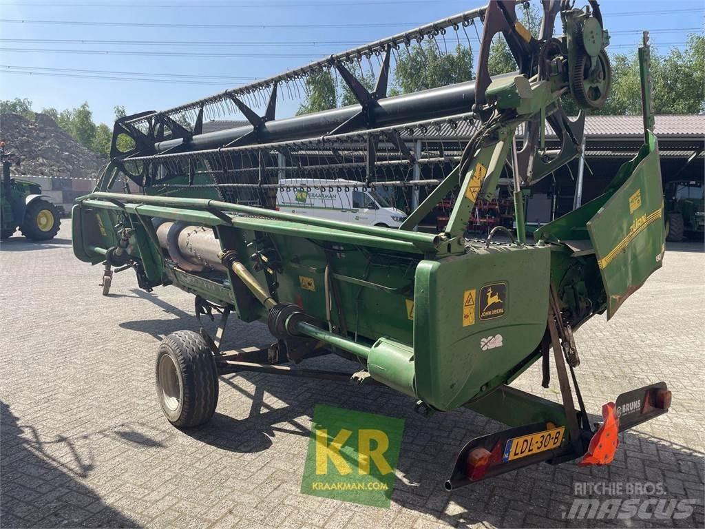 John Deere CTS Skördetröskor