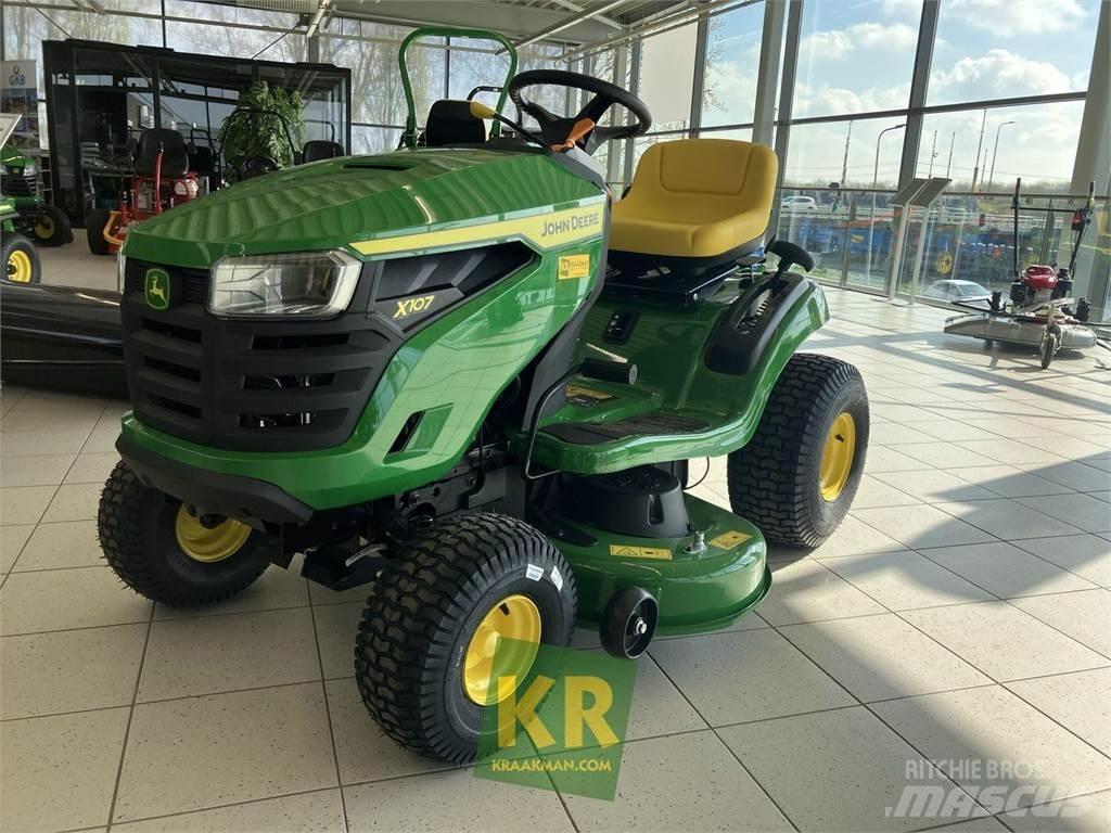 John Deere X107 Åkgräsklippare