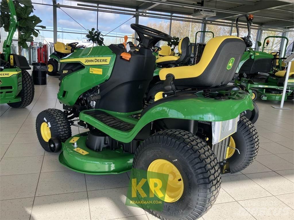 John Deere X107 Åkgräsklippare