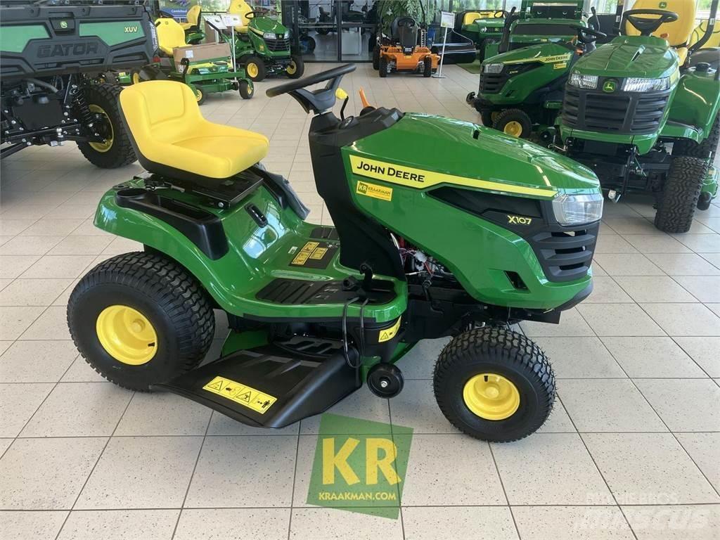 John Deere X107 Åkgräsklippare