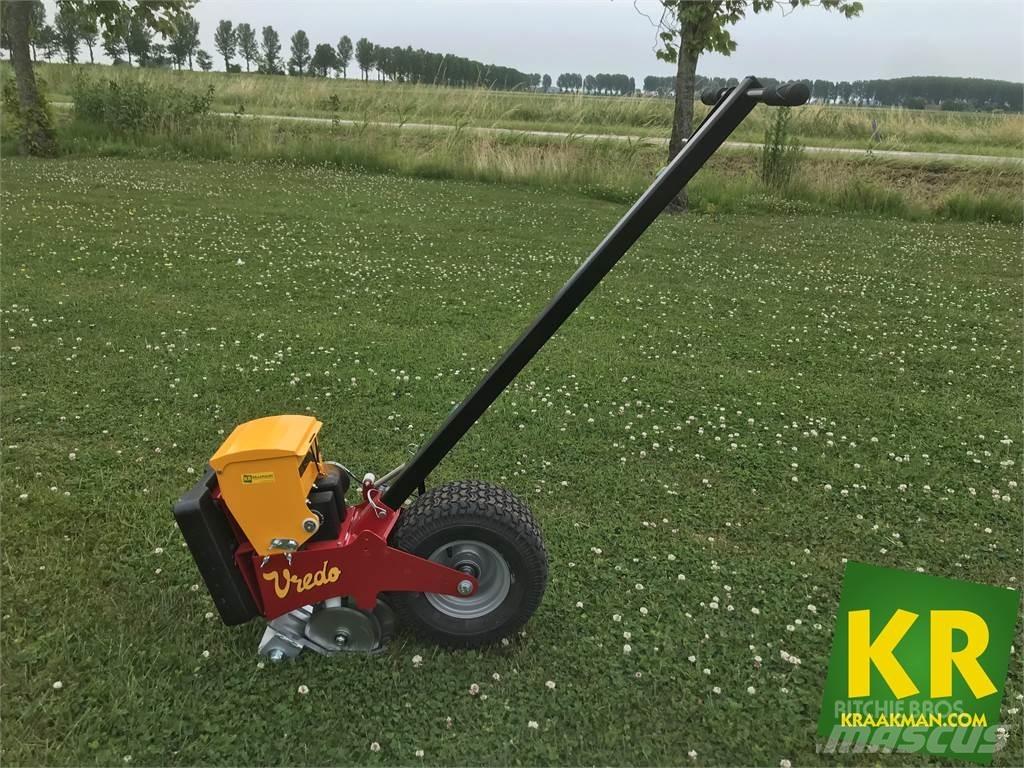 Vredo Turf Buddy Såmaskiner