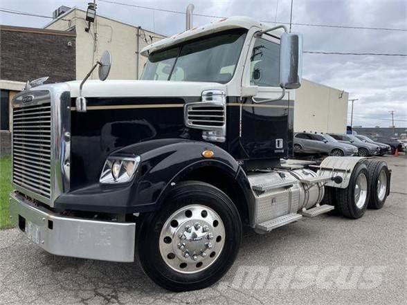 Freightliner 122SD Dragbilar