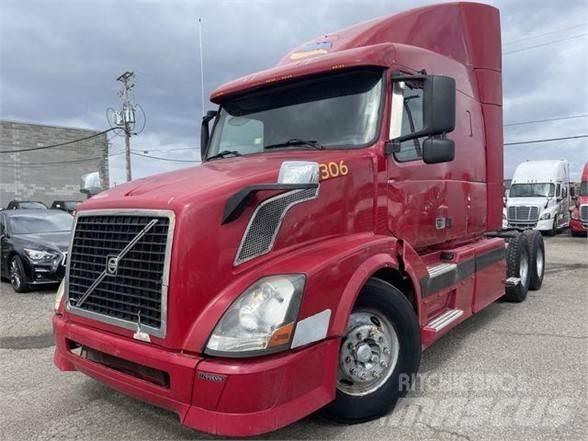 Volvo VNL64T730 Dragbilar