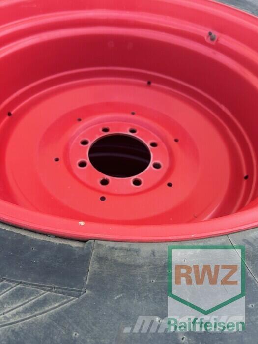  2 Sätze Reifen Däck, hjul och fälgar