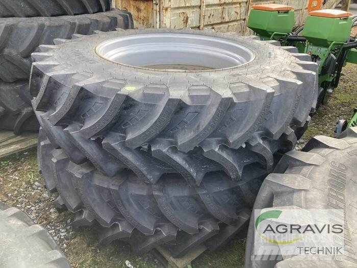  520/85R42 Däck, hjul och fälgar
