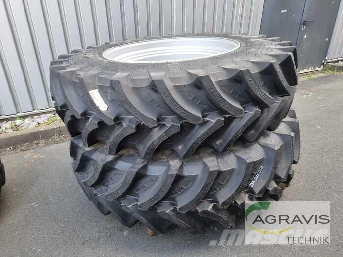  520/85R42 Däck, hjul och fälgar