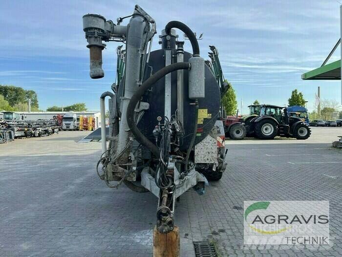 Briri VTTW 19300 Fast- och kletgödselspridare