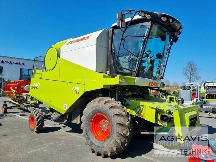 CLAAS AVERO 240 Skördetröskor