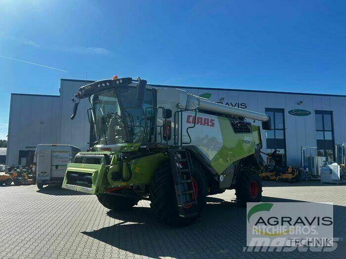 CLAAS TRION 650 Skördetröskor