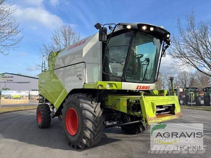 CLAAS TUCANO 420 Skördetröskor