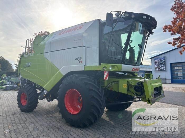 CLAAS TUCANO 430 Skördetröskor