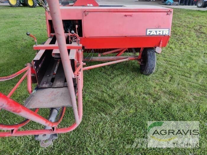 Deutz-Fahr HD 400 Fyrkantspressar