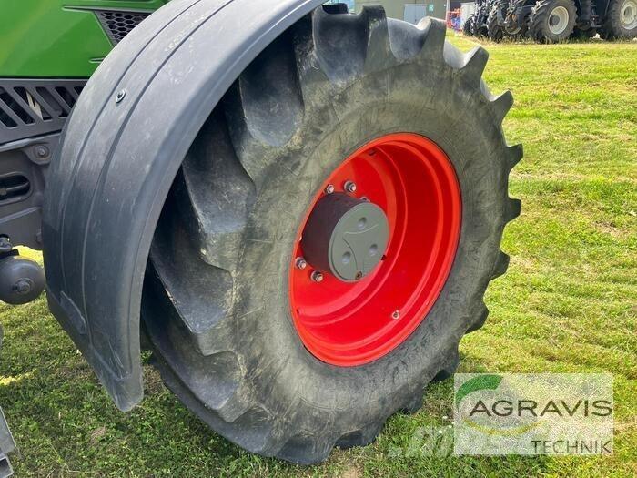 Fendt 718 VARIO S4 Traktorer