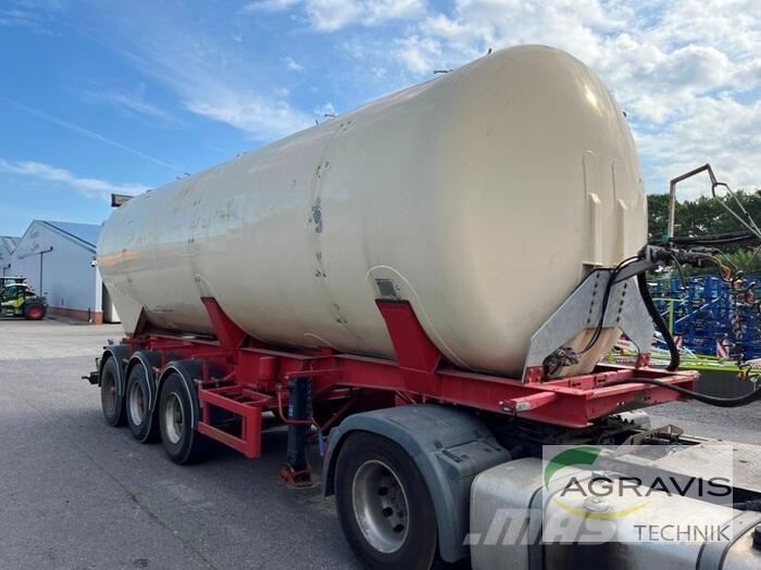  GÜLLEWAGEN Fast- och kletgödselspridare