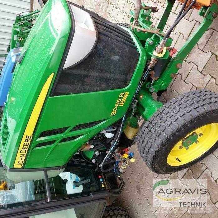 John Deere 3045 R Traktorer