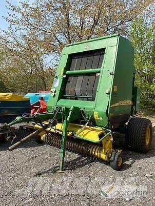 John Deere 592 MAXICUT Rundbalspressar