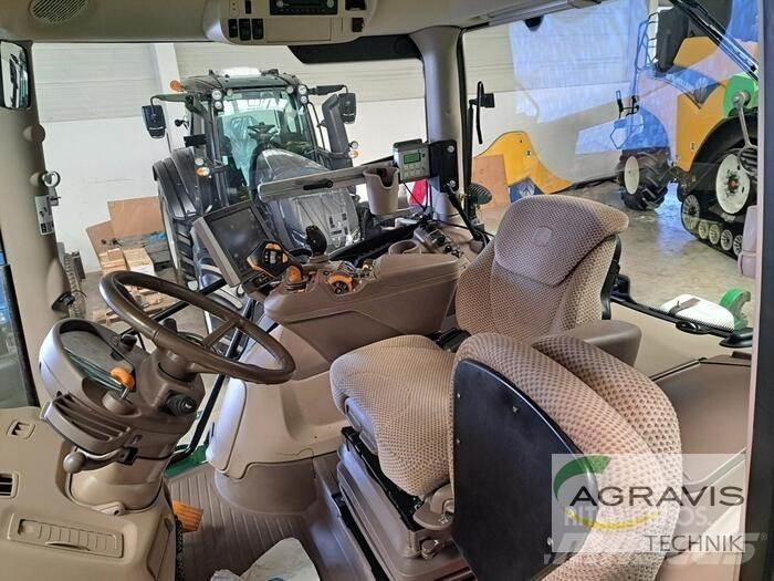 John Deere 6215 R Traktorer