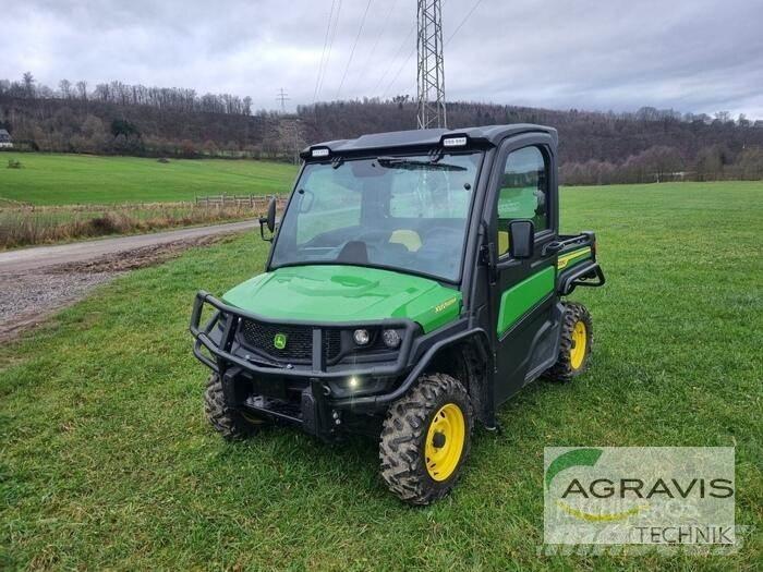 John Deere GATOR Kompakttraktorer