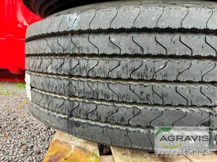  KR 425/65 R 22,5 Däck, hjul och fälgar