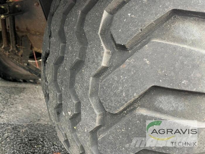 New Holland BB 940 Fyrkantspressar