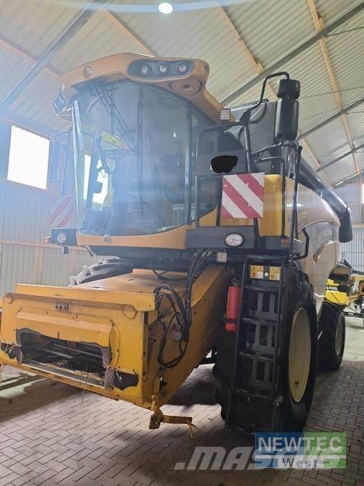 New Holland CX 5090 Skördetröskor