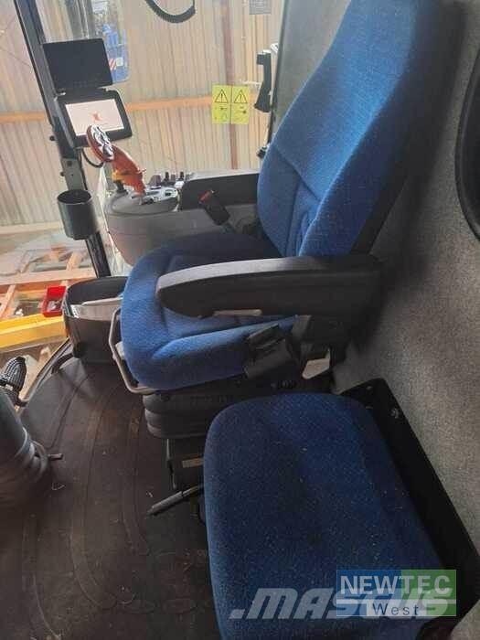New Holland CX 5090 Skördetröskor